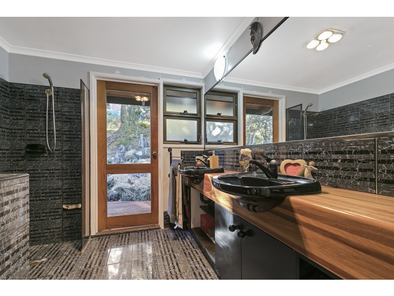 11 Crosby Hill Road, Buderim QLD 4556