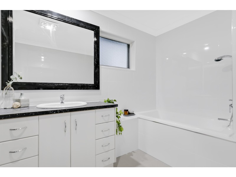 27 Jones Rd, Buderim QLD 4556