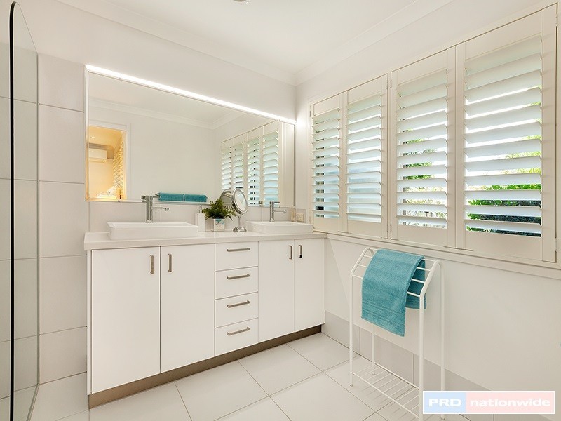 7 Sunorchid Place, Twin Waters QLD 4564