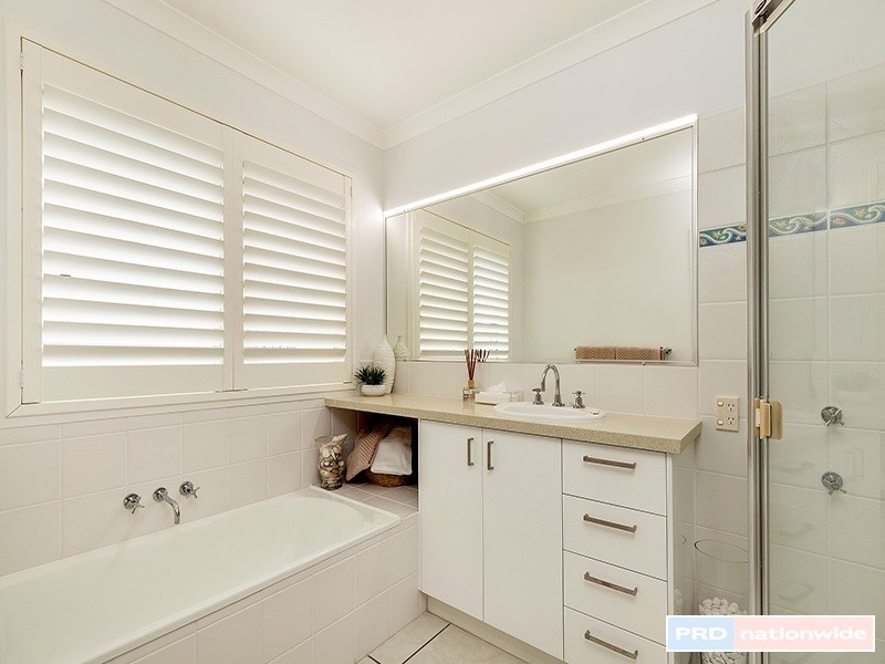 7 Sunorchid Place, Twin Waters QLD 4564