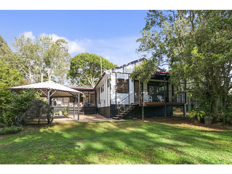90 Flaxton Drive, Mapleton QLD 4560