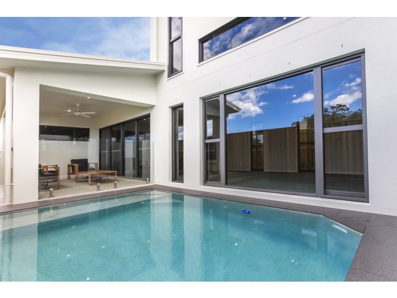 18 Vincent Avenue, Sippy Downs QLD 4556
