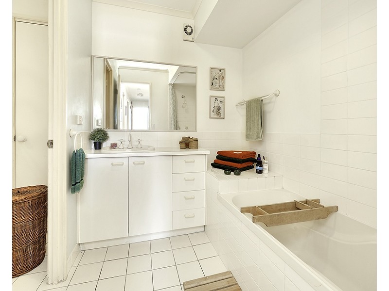 1/17-19 Ballinger Court, Buderim QLD 4556