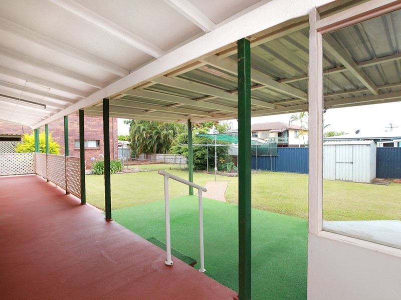 15 Bassil Avenue, Victoria Point QLD 4165