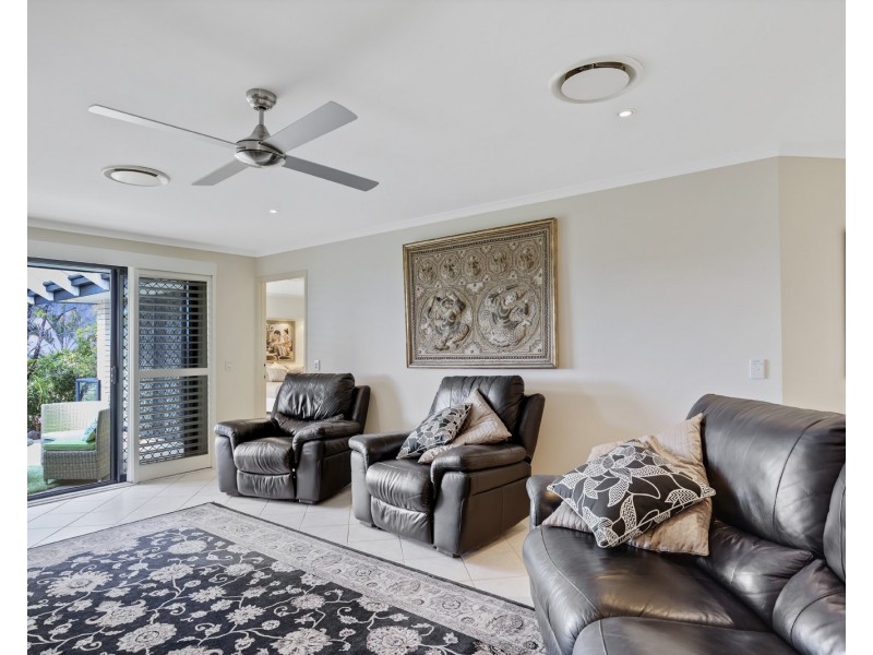 3 Pearl Parade, Nambour QLD 4560