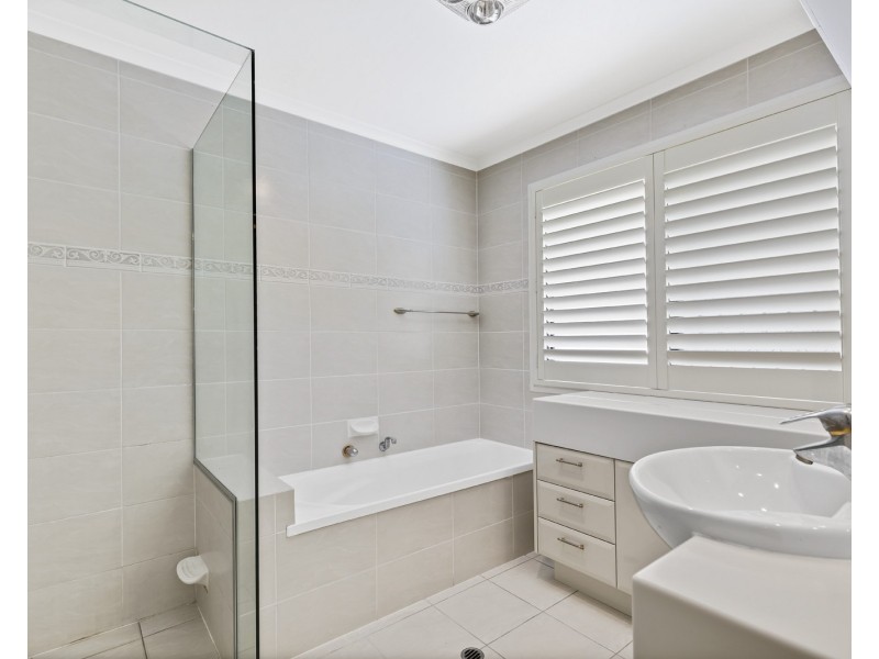 3 Pearl Parade, Nambour QLD 4560