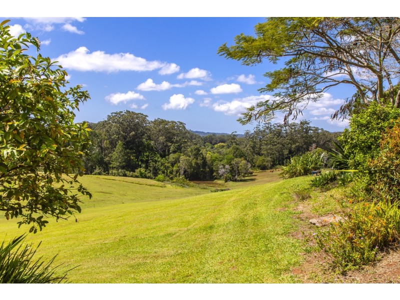 5 Kerlin Lane, Woombye QLD 4559