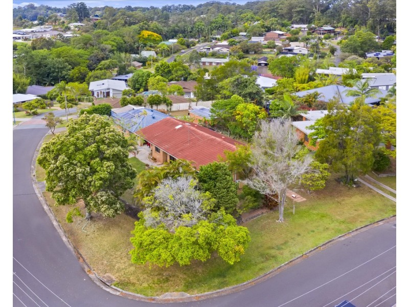 8 Holly Green Crescent, Palmwoods QLD 4555