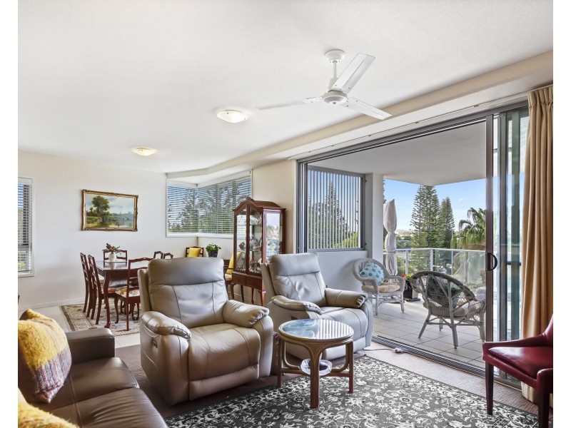 25 / 51 Grand Parade, Kawana Island QLD 4575