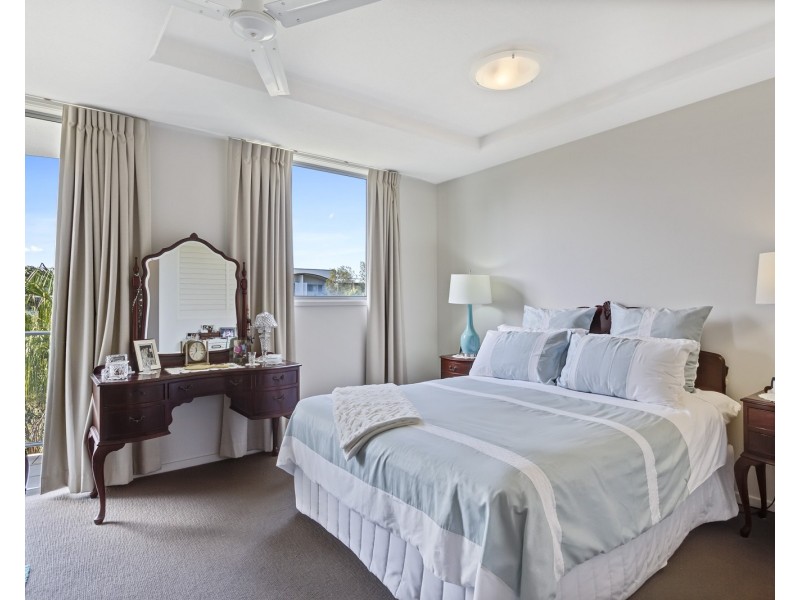 25 / 51 Grand Parade, Kawana Island QLD 4575