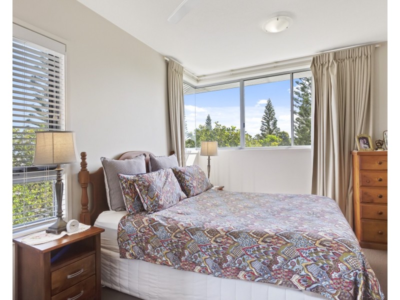 25 / 51 Grand Parade, Kawana Island QLD 4575