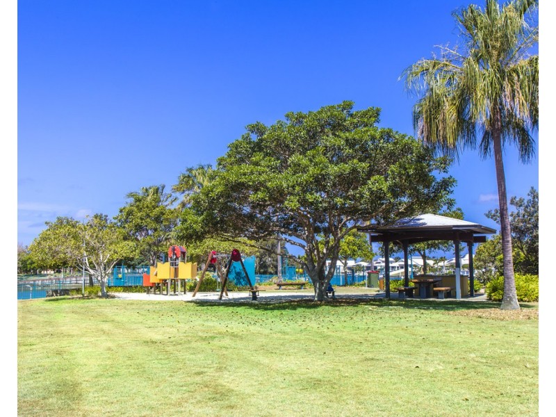 25 / 51 Grand Parade, Kawana Island QLD 4575