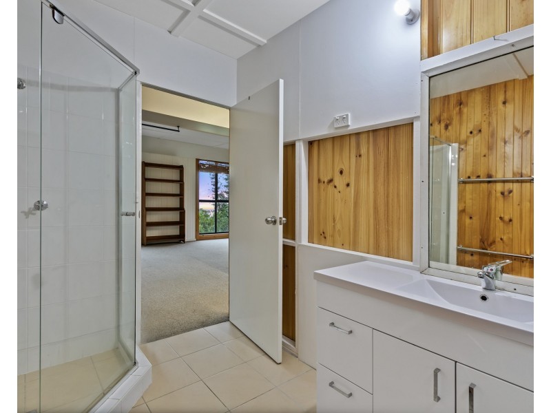 171 Guanaba Road, Tamborine Mountain QLD 4272