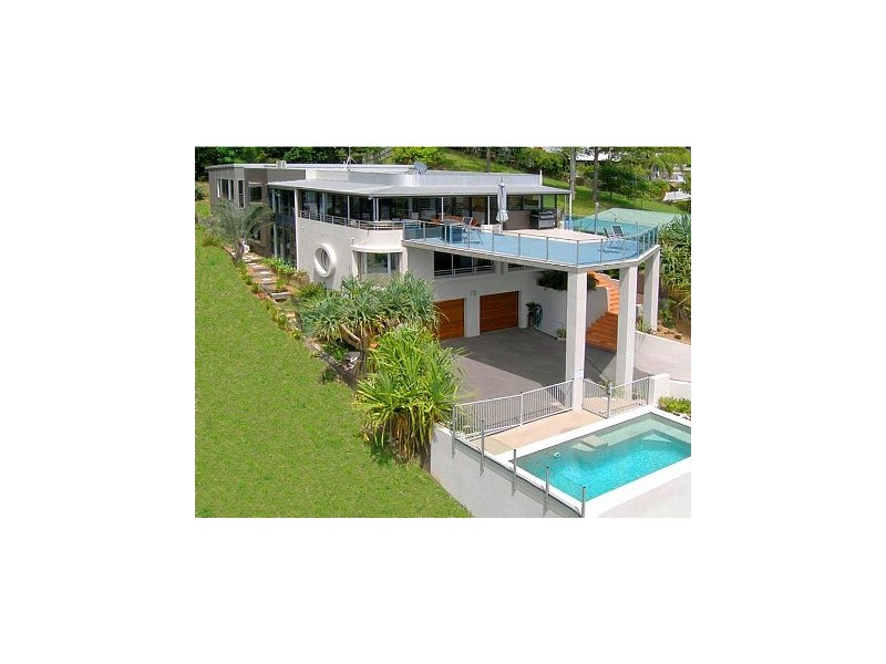 21 Yakola Parade, Alexandra Headland QLD 4572