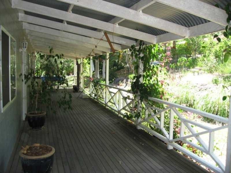 32 Suzen Court, Mooloolah Valley QLD 4553
