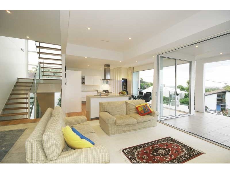 21 Tantula Road East, Alexandra Headland QLD 4572