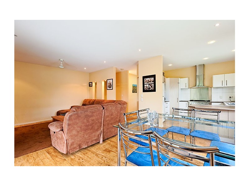 8 The Rivers Edge, Mooloolah Valley QLD 4553