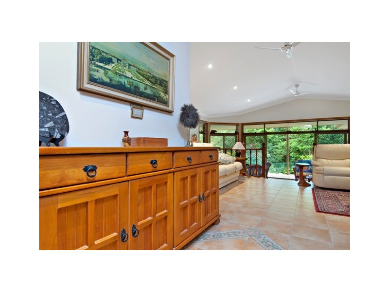 5-9 Rita Court, Tanawha QLD 4556