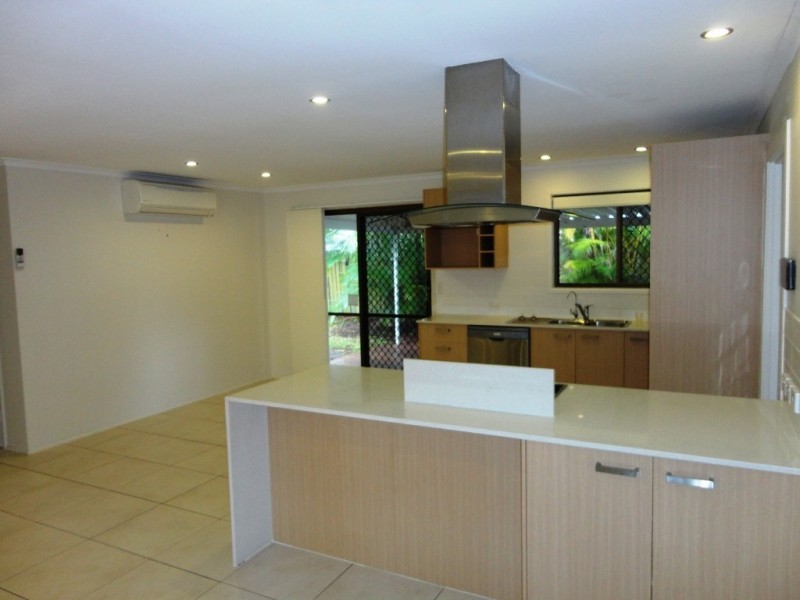 7 Uringa Street, Warana QLD 4575