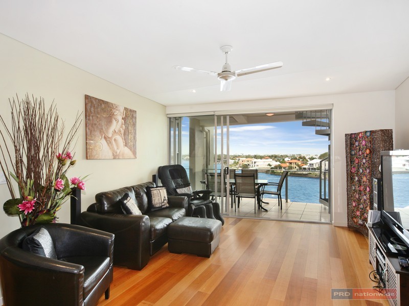 Unit 37/7 Grand Parade, Kawana Island QLD 4575