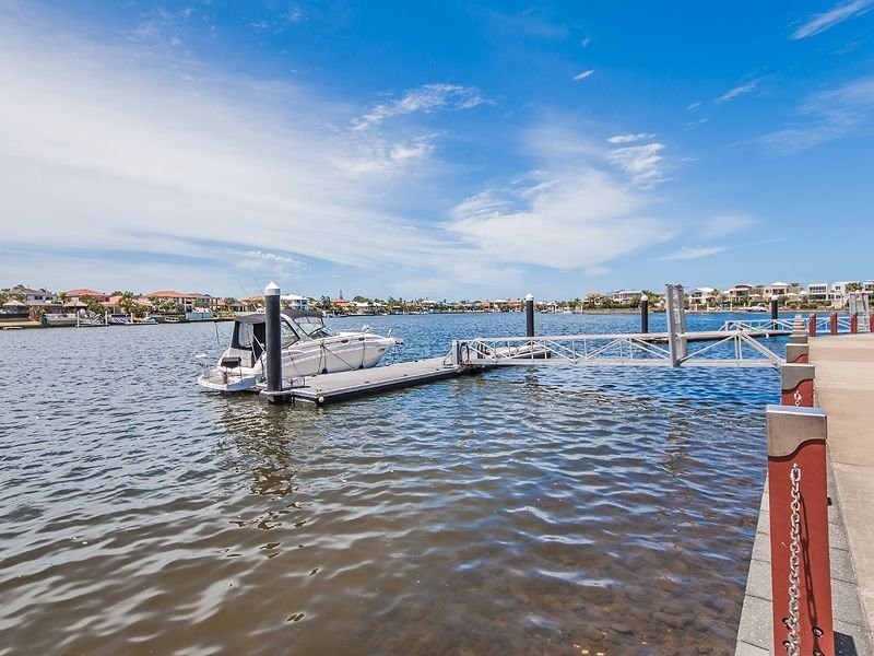 Unit 37/7 Grand Parade, Kawana Island QLD 4575