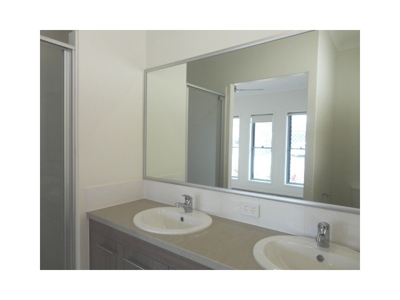 9 Pangali Circuit, Birtinya QLD 4575