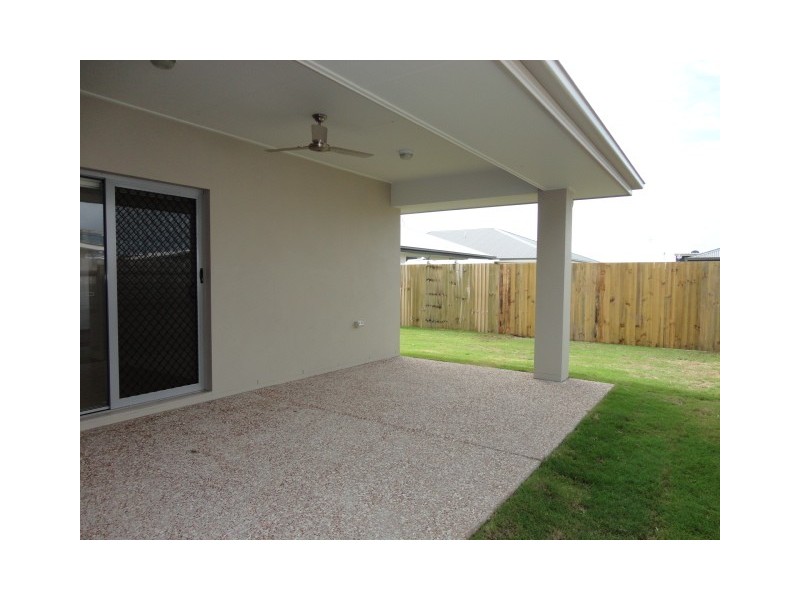 9 Pangali Circuit, Birtinya QLD 4575