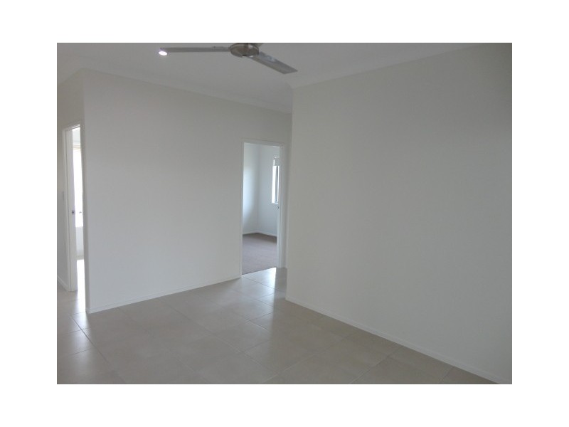 9 Pangali Circuit, Birtinya QLD 4575