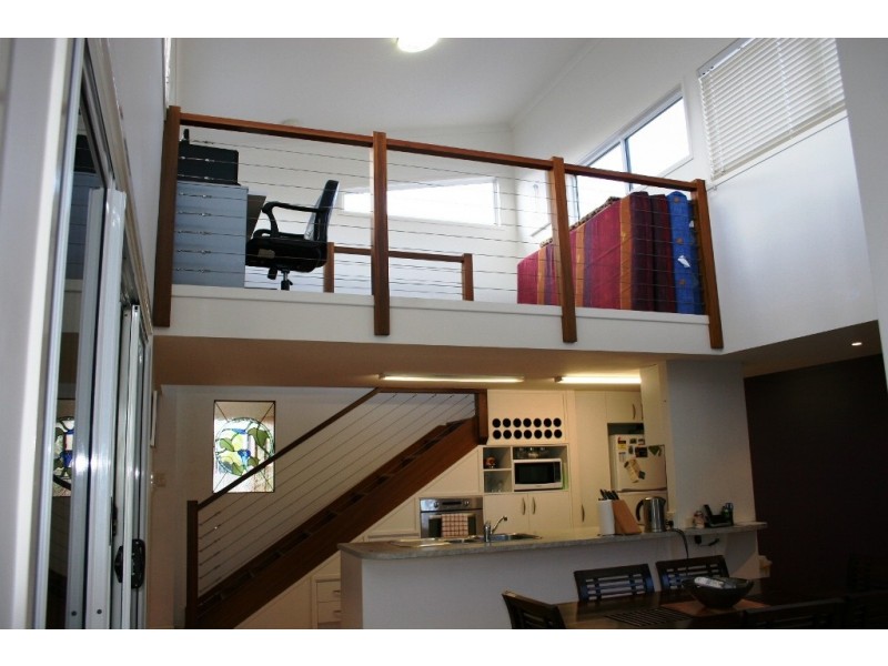 3 Barbuda Circuit, Kawana Island QLD 4575