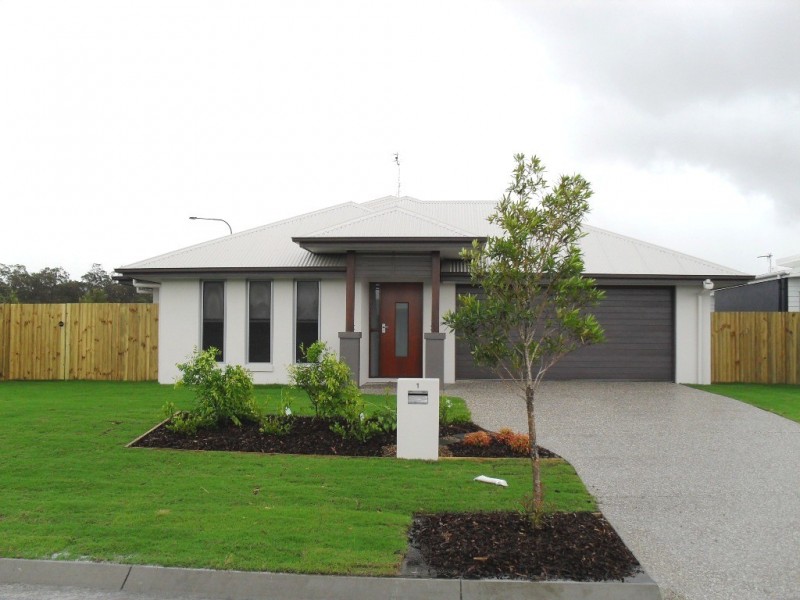 1 Headland Drive, Birtinya QLD 4575