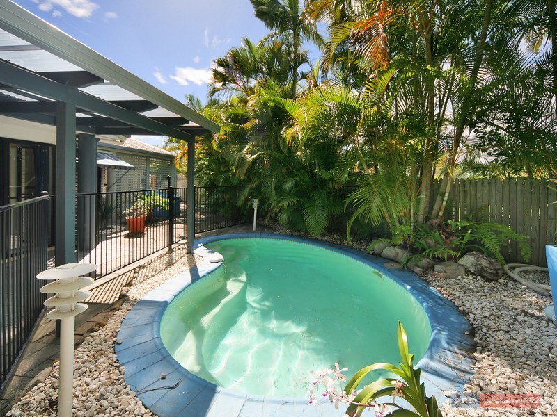 32 Buderim Pines Drive, Buderim QLD 4556