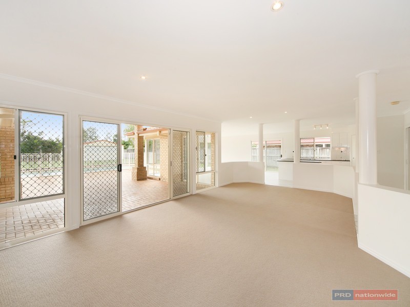 6 Bellflower Road, Sippy Downs QLD 4556