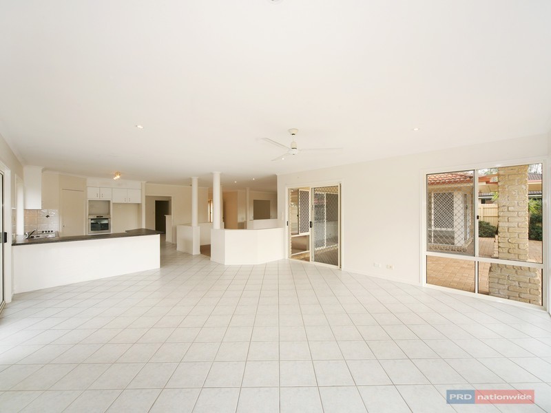 6 Bellflower Road, Sippy Downs QLD 4556