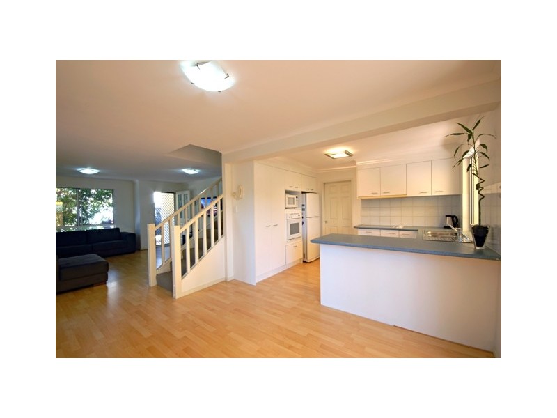 1/34 Dalton Drive, Maroochydore QLD 4558