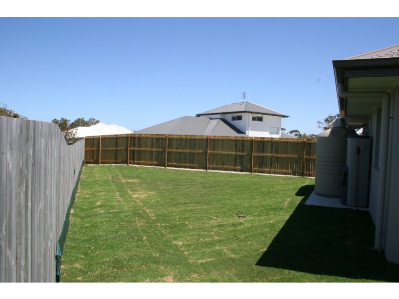 14 Goldenbell Place, Peregian Springs QLD 4573