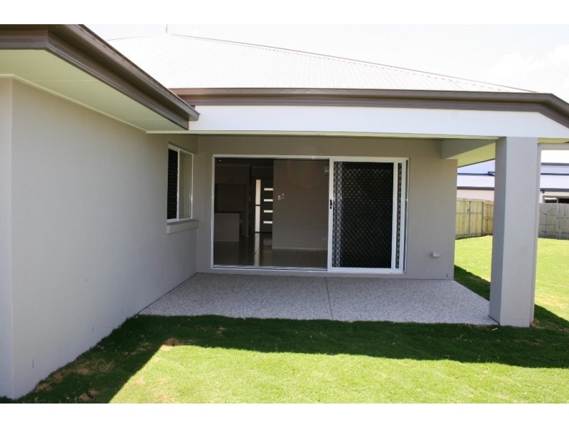 14 Goldenbell Place, Peregian Springs QLD 4573