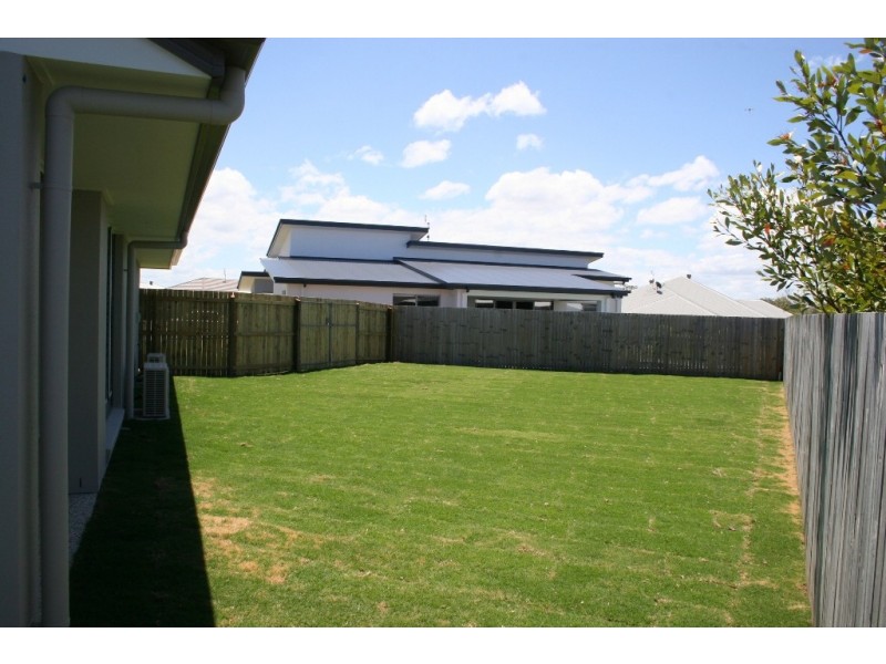 14 Goldenbell Place, Peregian Springs QLD 4573