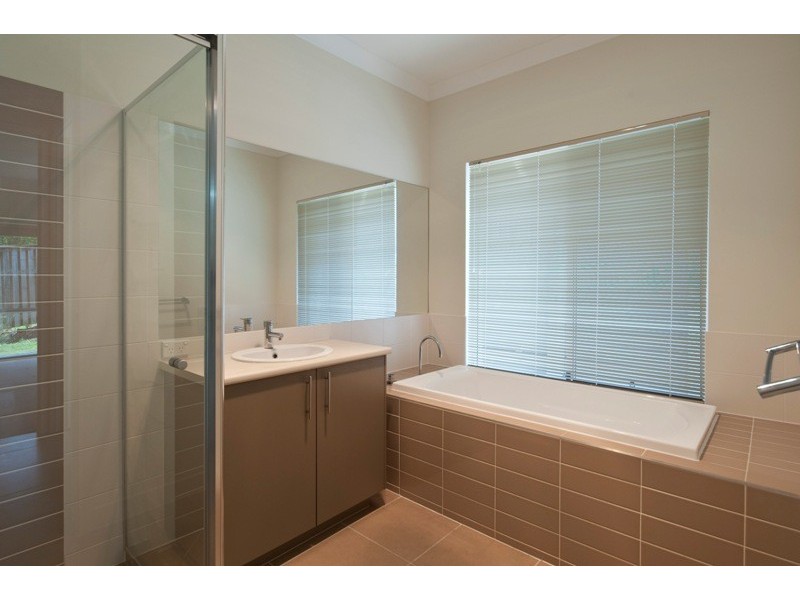 13 Orientation Place, Nambour QLD 4560