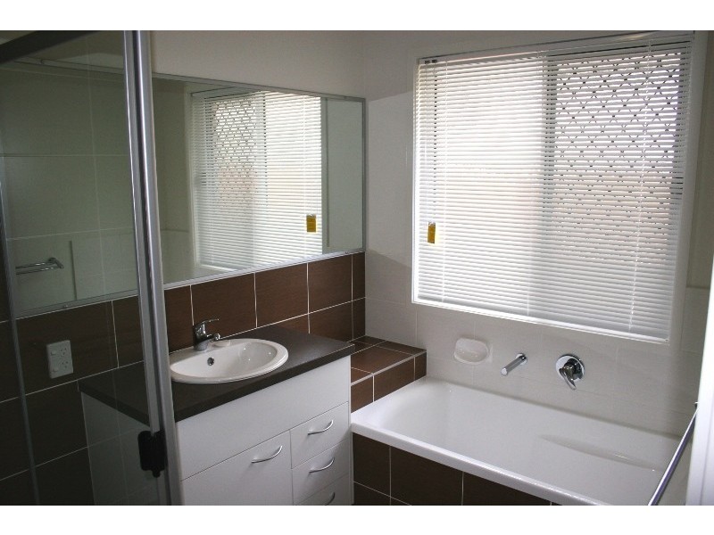 6 Penina Close, Peregian Springs QLD 4573