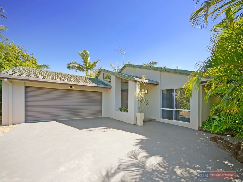 102 Karawatha Drive, Mountain Creek QLD 4557