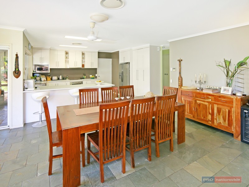102 Karawatha Drive, Mountain Creek QLD 4557