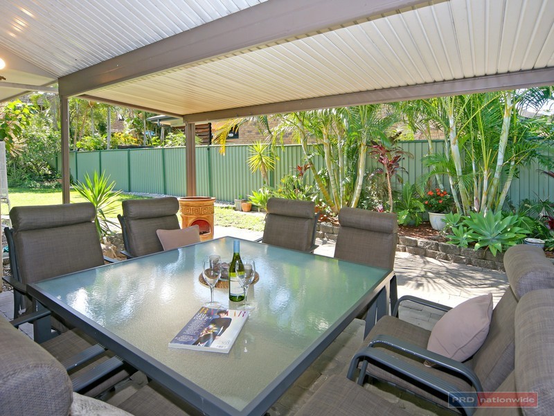 102 Karawatha Drive, Mountain Creek QLD 4557