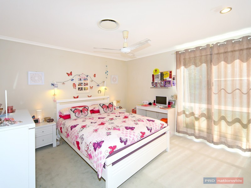 102 Karawatha Drive, Mountain Creek QLD 4557