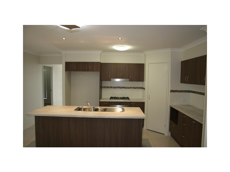 2 Goldenbell Place, Peregian Springs QLD 4573