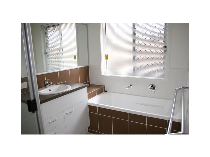 2 Goldenbell Place, Peregian Springs QLD 4573