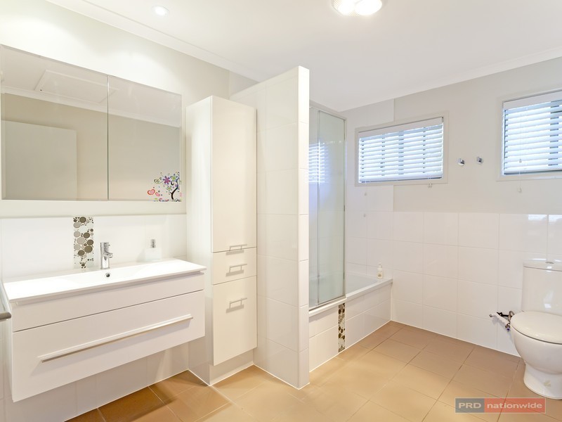 27 Nyes Crescent, Buderim QLD 4556