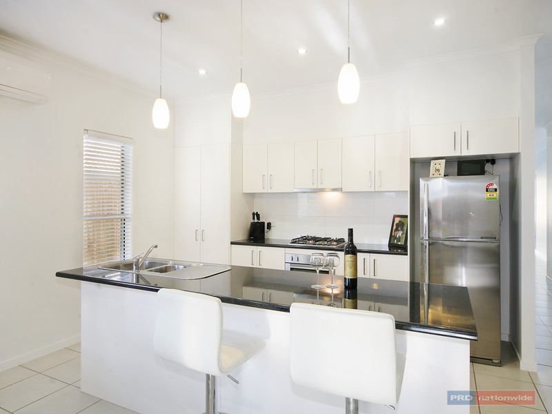 17 Ellis Place, Mountain Creek QLD 4557