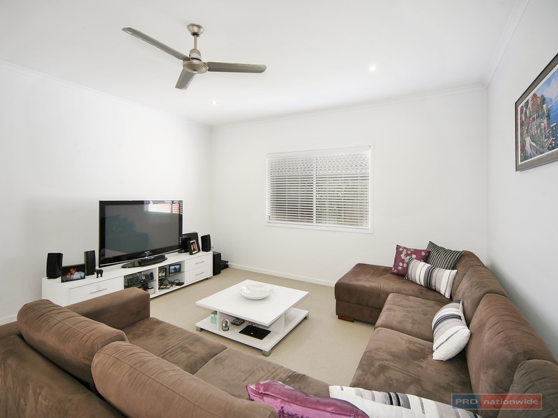 17 Ellis Place, Mountain Creek QLD 4557