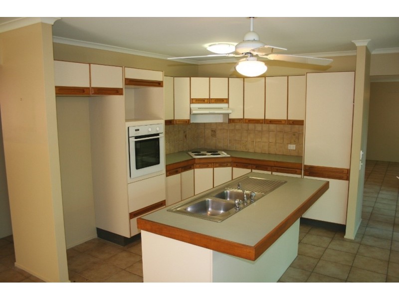 7 Eudlo Court, Kuluin QLD 4558