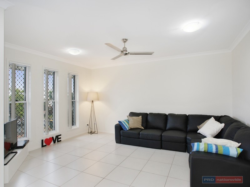 2 Goldenbell Place, Peregian Springs QLD 4573